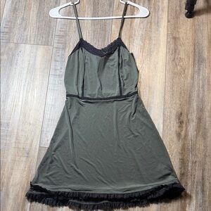Vintage Elegant Olive Green Lace Trim Chemise